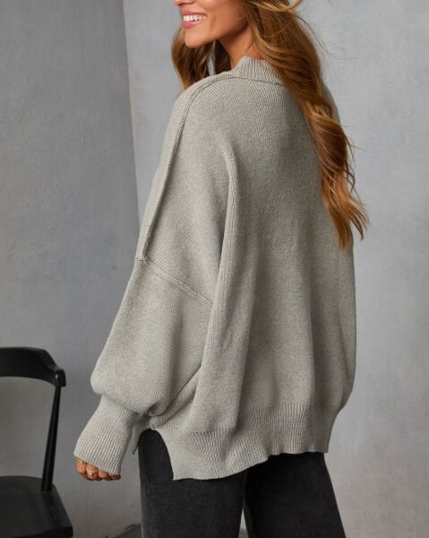 GREY SWEATER