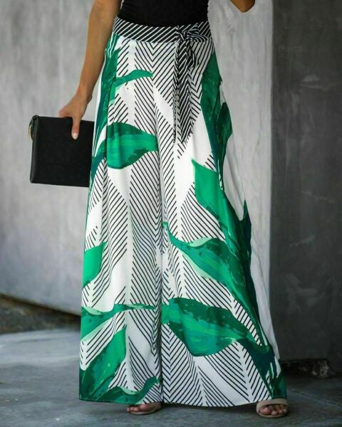 Hose Ecru-Grün-Blumen Nd20995