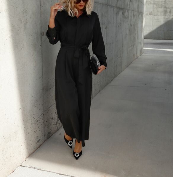 BLACK JUMPSUIT
