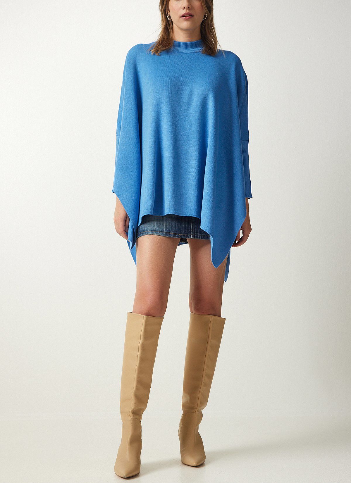 BLUE PONCHO