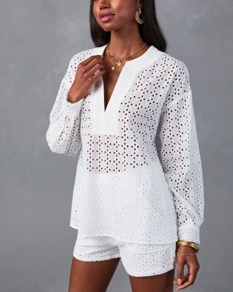 WHITE BLOUSE