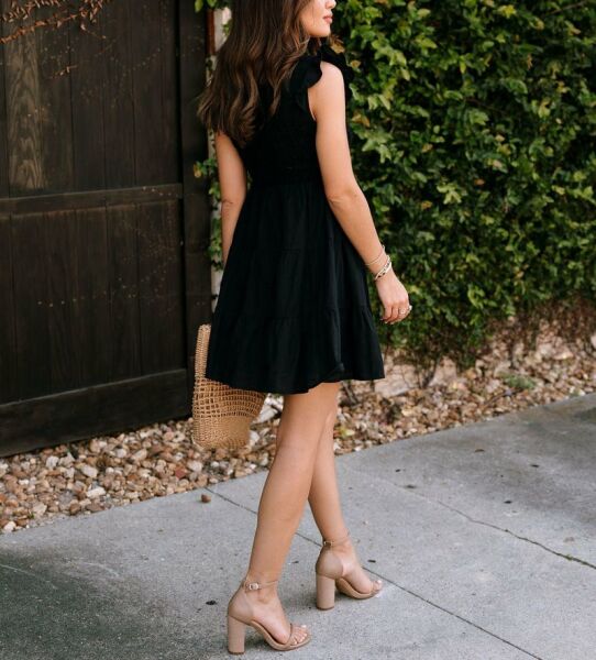 BLACK DRESS