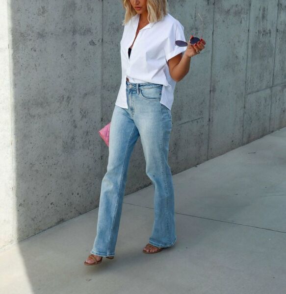 WHITE SHIRT