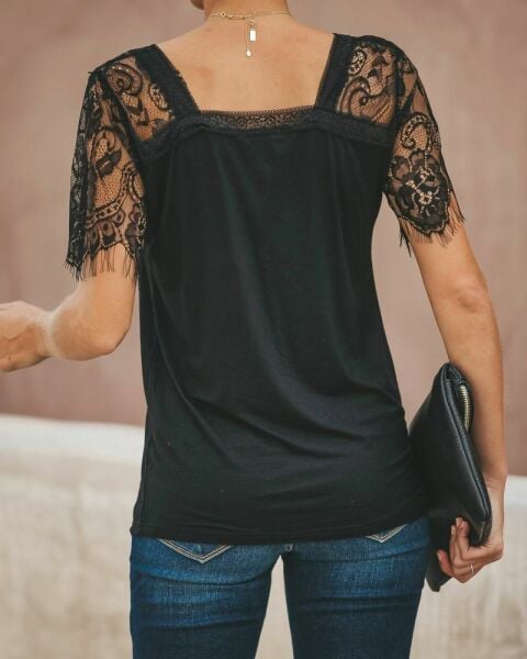 BLACK BLOUSE