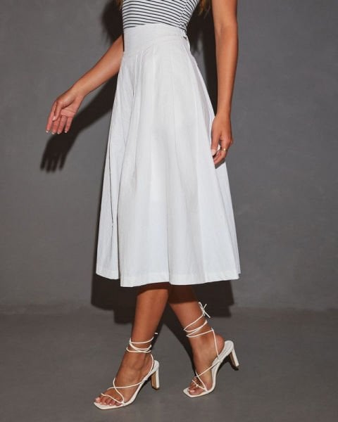 WHITE SKIRT