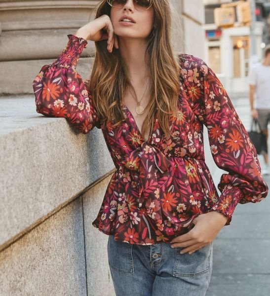 BURGUNDY-FLORAL BLUZ