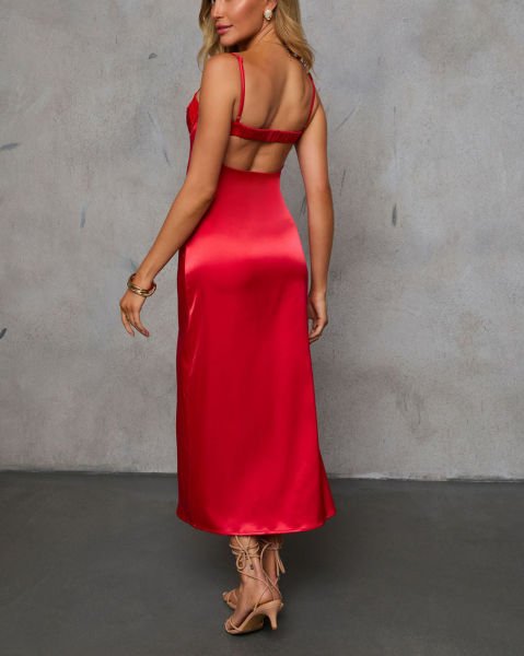RED DRESS