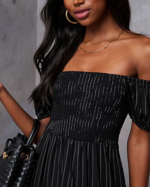 BLACK DRESS