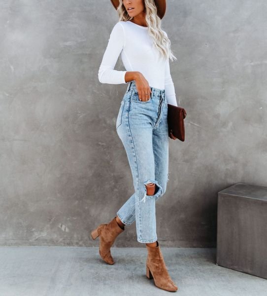 WHITE BLOUSE