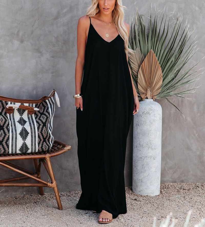 BLACK DRESS