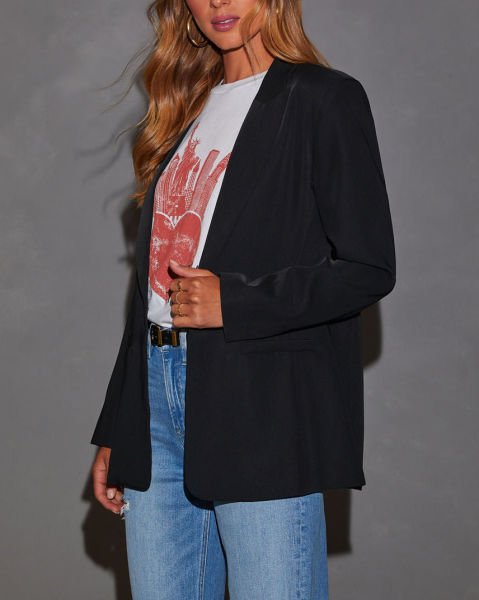 BLACK JACKET