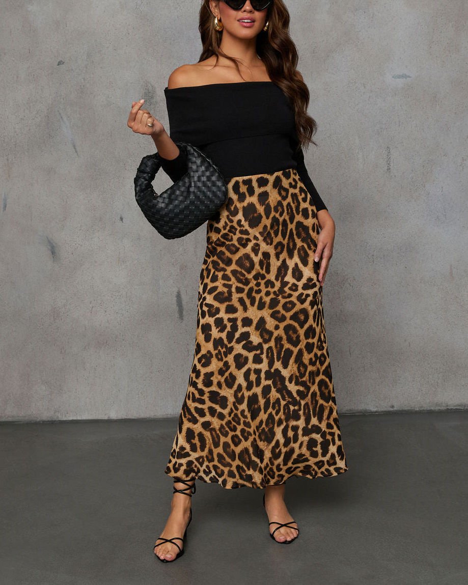 LEOPARD-PRINTED-SKIRT