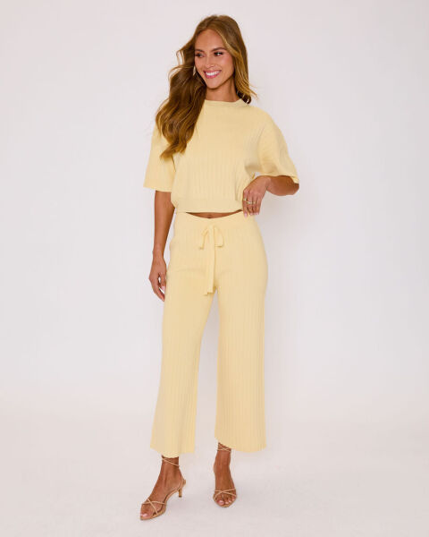LIGHT-YELLOW SWEATER