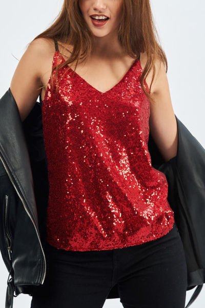 RED-BLOUSE