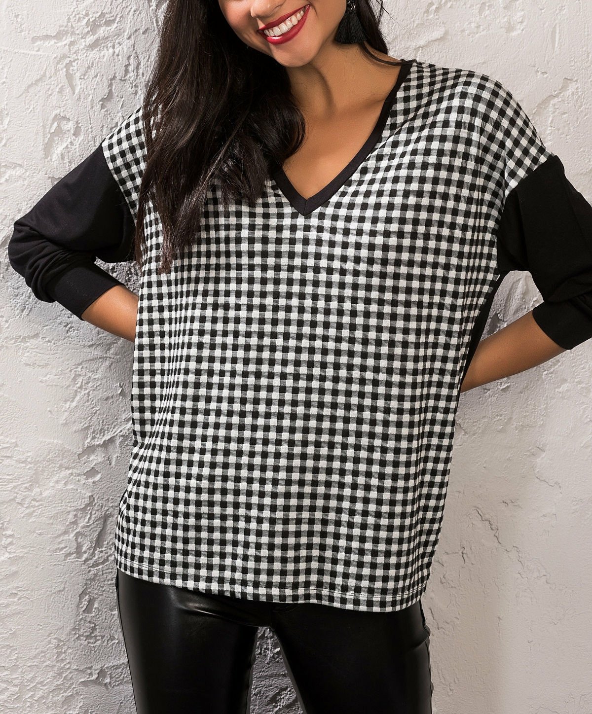 BLACK-WHITE-BLOUSE
