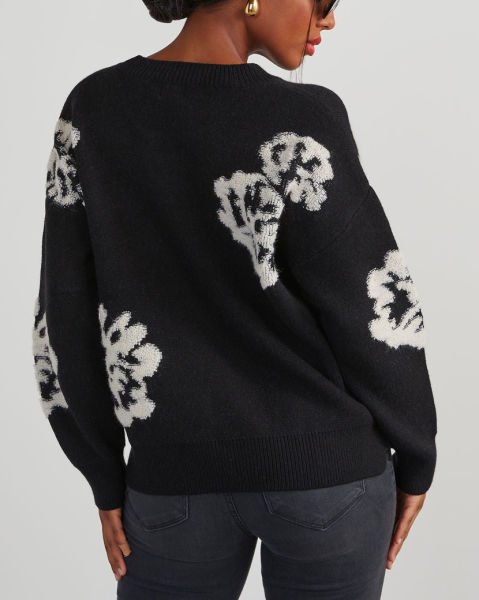 BLACK-ECRU-FLORAL-SWEATERS