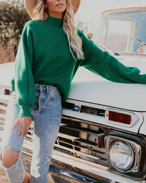 GREEN-SWEATERS