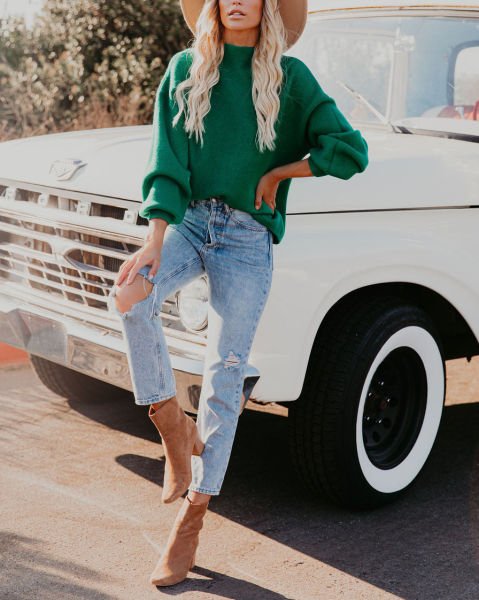 GREEN-SWEATERS