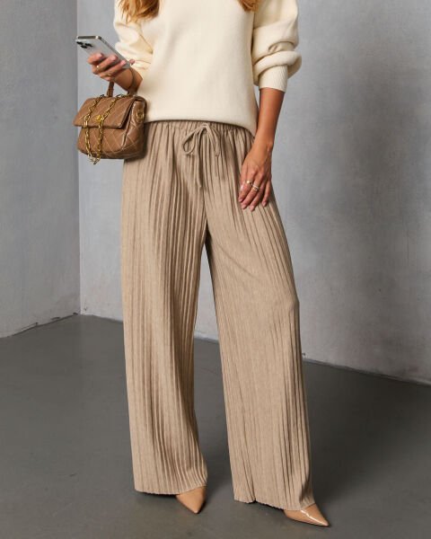 BEIGE PANTS