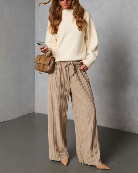 BEIGE PANTS