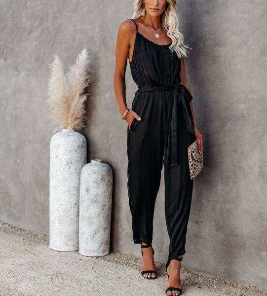 BLACK JUMPSUIT
