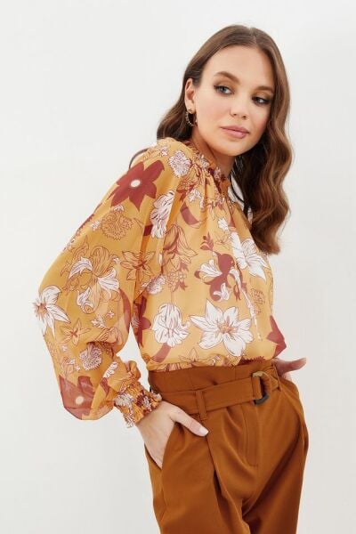 TILE-FLORAL BLOUSE