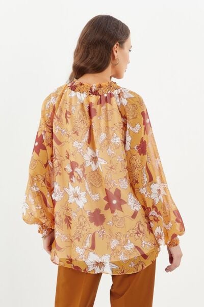 TILE-FLORAL BLOUSE