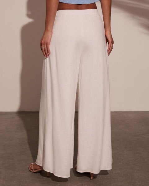 WHITE PANTS
