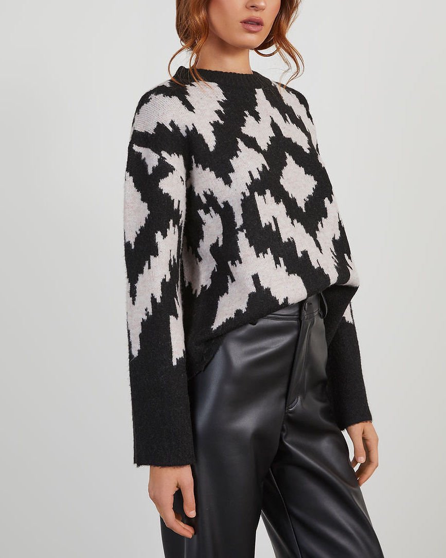 BLACK-ECRU-PRINTED-SWEATERS