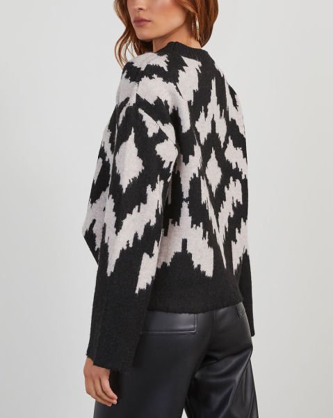 BLACK-ECRU-PRINTED-SWEATERS