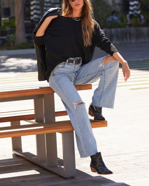 BLACK-SWEATERS