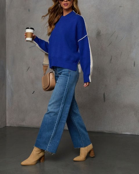 BLUE-ECRU-SWEATERS