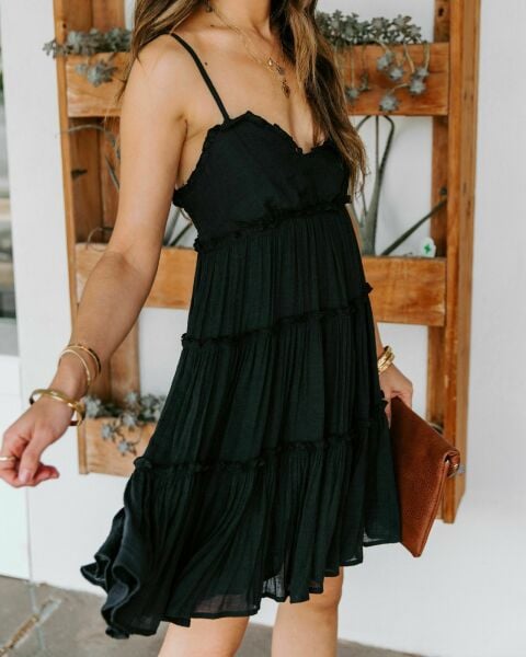 BLACK DRESS