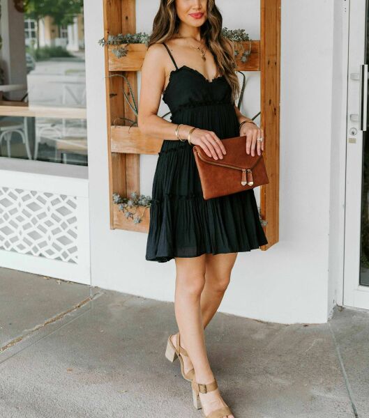 BLACK DRESS
