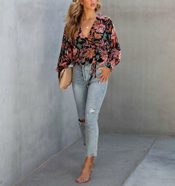 BLACK-FLORAL BLOUSE