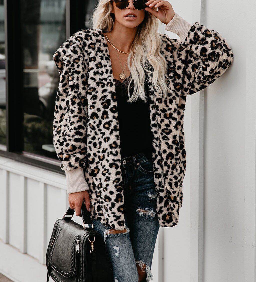 LEOPARD-PRINTED COAT