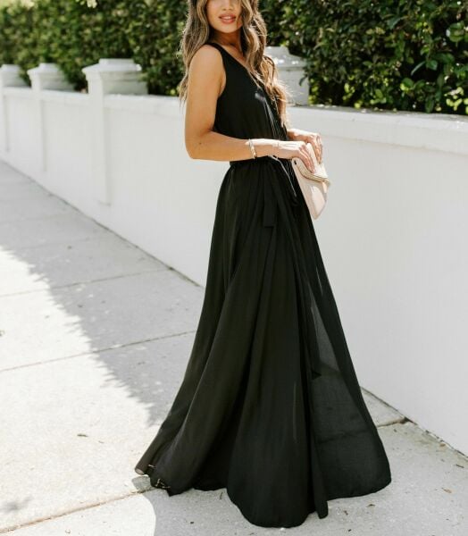BLACK DRESS