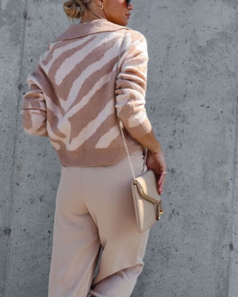 LATTE-ECRU-PRINTED SWEATER