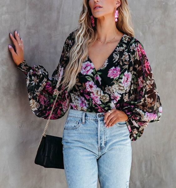 BLACK-FLORAL BLOUSE