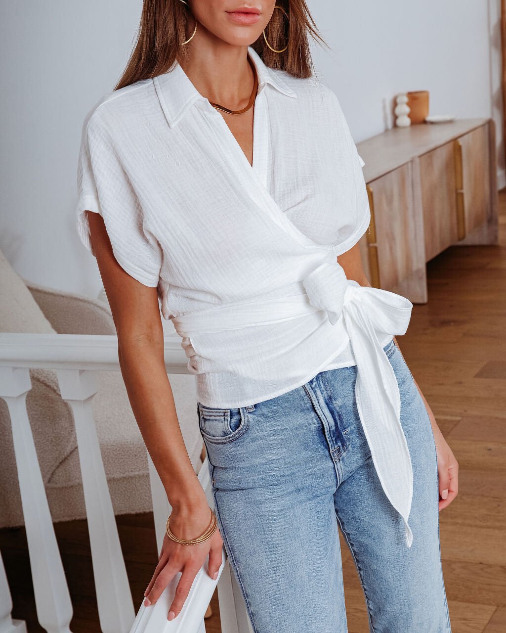 WHITE BLOUSE