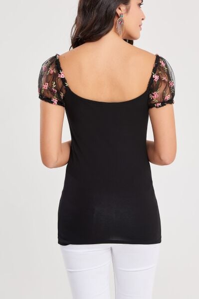 BLACK BLOUSE