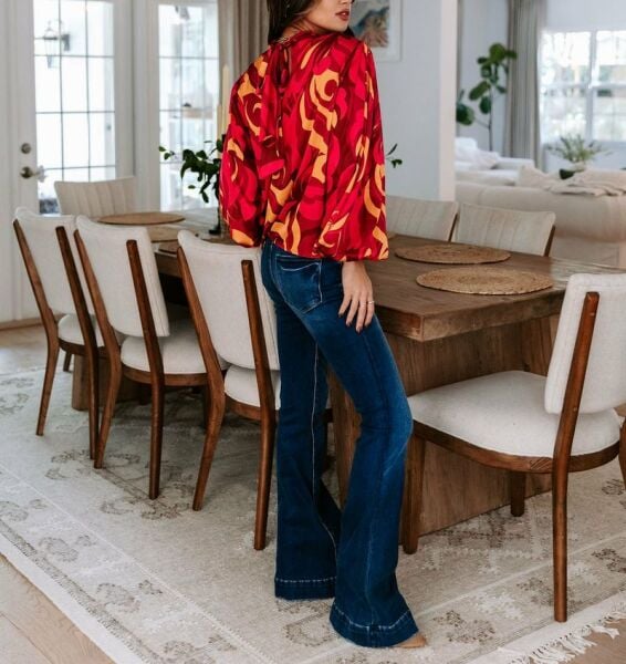 RED-FLORAL BLOUSE