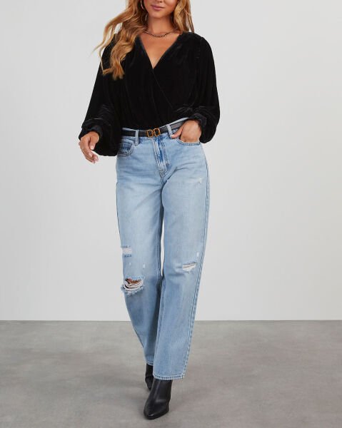 BLACK BLOUSE