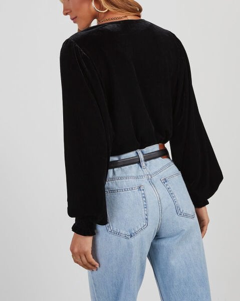 BLACK BLOUSE